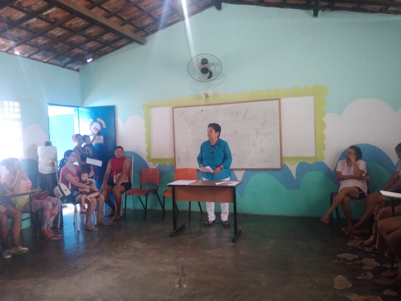 Leia mais sobre o artigo MÊS DAS MULHERES: DELEGADA DE POLÍCIA MINISTRA PALESTRA PARA BENEFICIADAS PELO BOLSA FAMÍLIA EM ÁGUA BRANCA